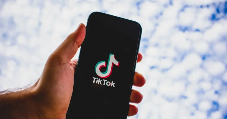 TikTok diz ver crescimento do uso da plataforma no estudo para provas