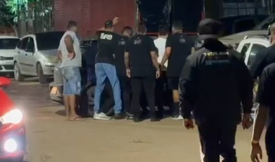 Integrante da banda de Netto Brito recebe descarga elétrica durante show na Bahia